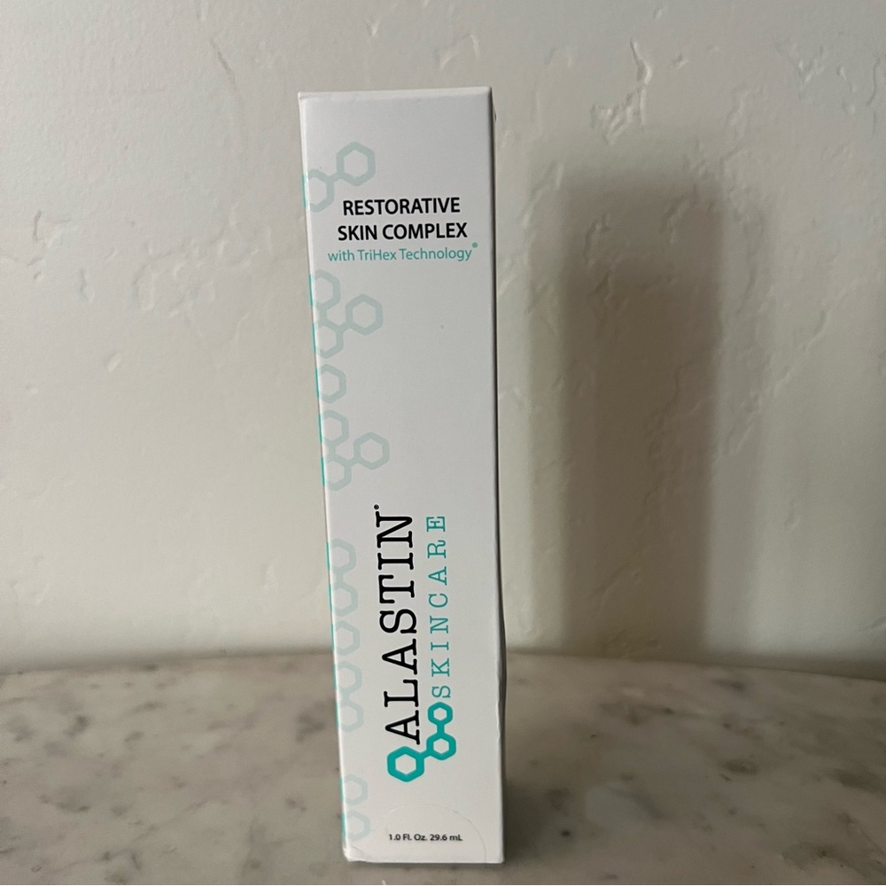 Alastin Restorative Skin Complex with TriHex Technology® Powerful Peptide Serum